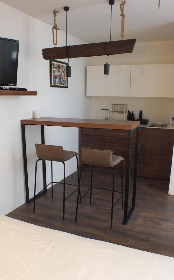 Little L Apartments Dorcol Beograd Ngoại thất bức ảnh