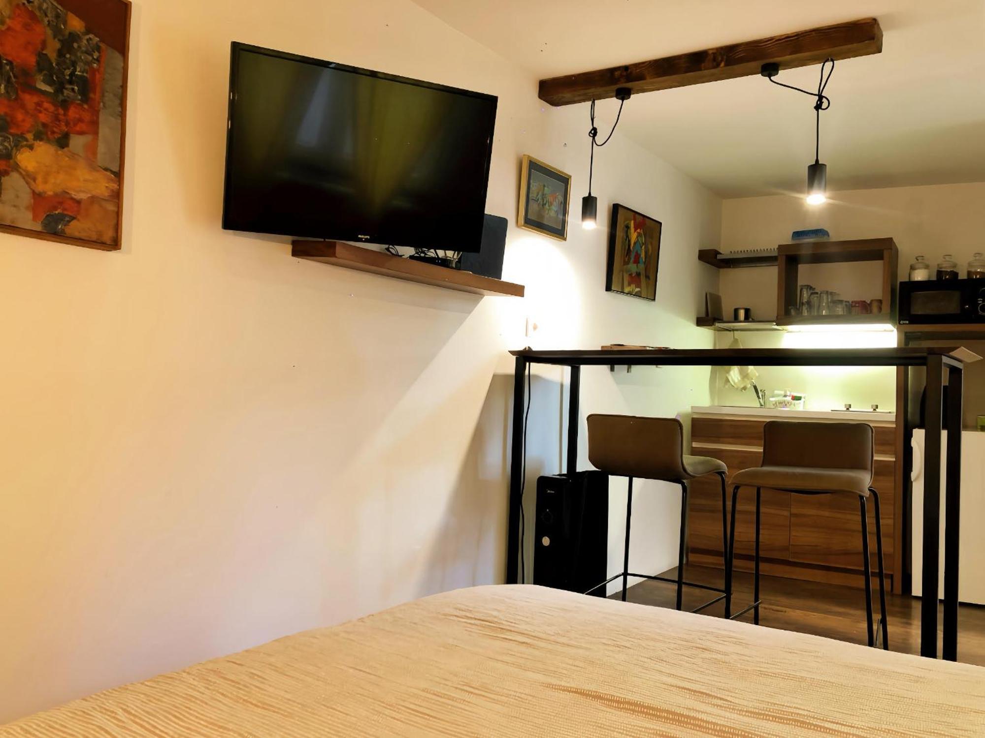 Little L Apartments Dorcol Beograd Ngoại thất bức ảnh